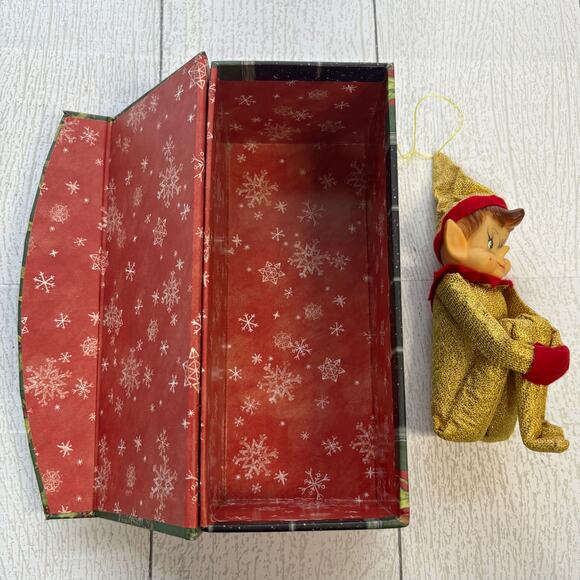 Vintage Knee Hugger Pixie Elf Ornament - Picture 10 of 13